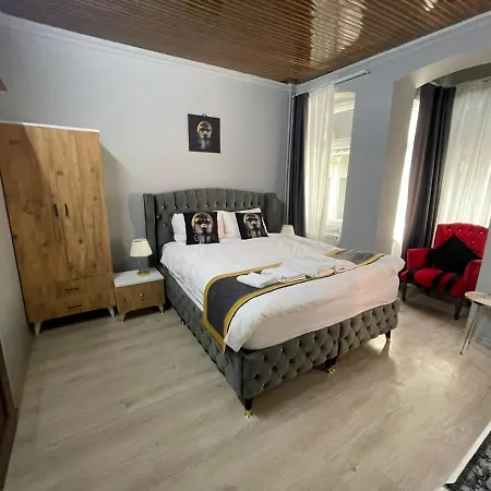 Taksim Red Ferienhaus Istanbul